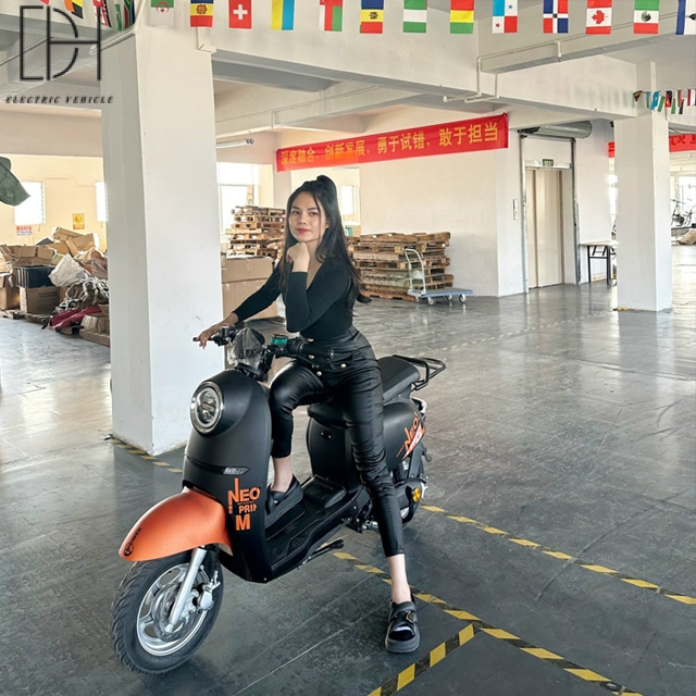 Xe Máy Điện Vespa